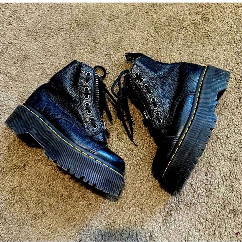 Dr.Martens Sinclair size 6 black